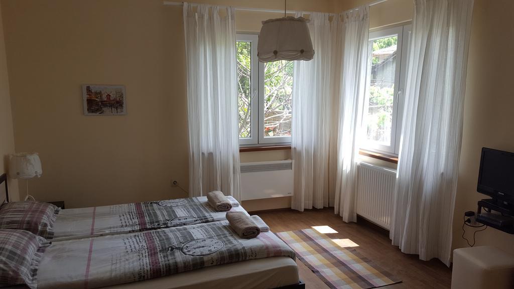 The Wild Fig Hotel Sjoemen Buitenkant foto